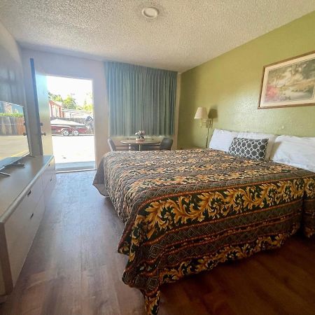 Regency Inn Lakeport Luaran gambar