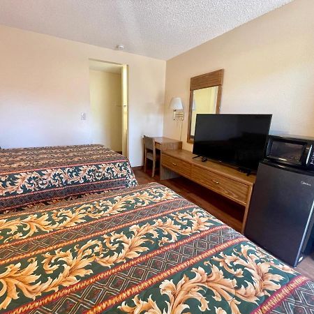 Regency Inn Lakeport Luaran gambar