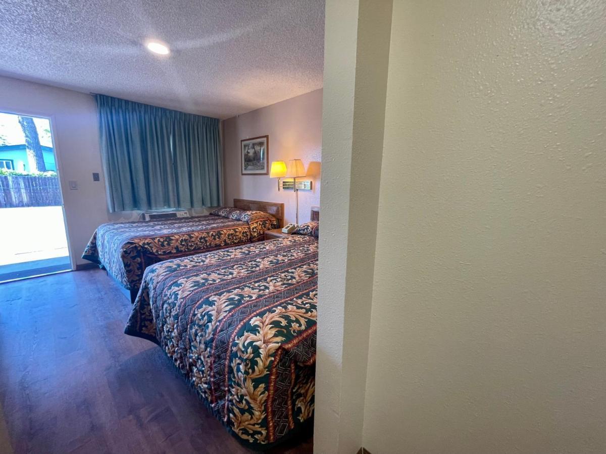 Regency Inn Lakeport Luaran gambar